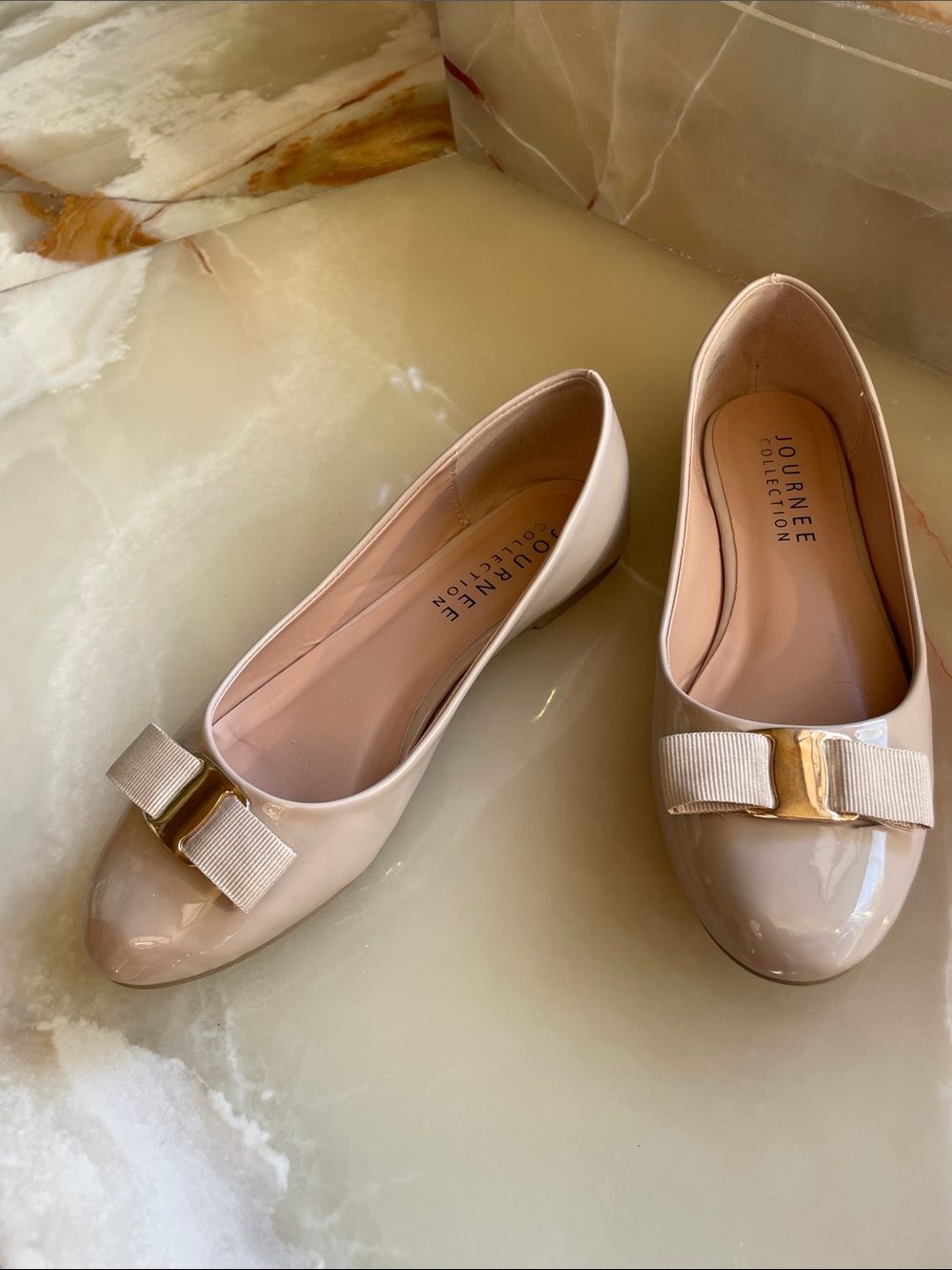 Journee Collection Beige Patent Ballet Flats with Bow and Gold Accent